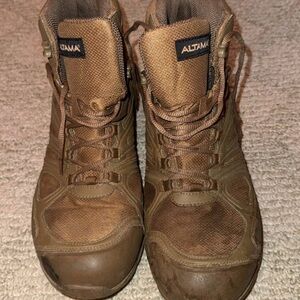 Altama Men's Tan Combat Boots